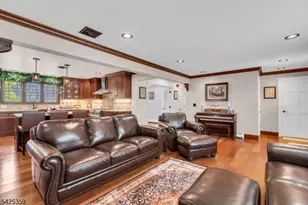 25 Columbia Ave, Nutley, NJ 07110 - Photo 4