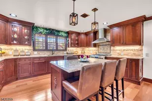 25 Columbia Ave, Nutley, NJ 07110 - Photo 8