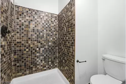 55 Oswestry Way, Franklin Township, NJ 08873 - Photo 16