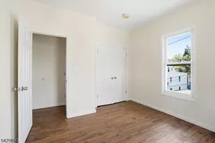 826 S 15th St, Newark, NJ 07108 - Photo 12