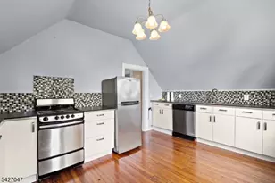 74 S Mountain Ave, Montclair, NJ 07042 - Photo 4