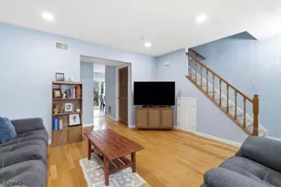 82 Cliffwood Ave, Aberdeen Township, NJ 07721 - Photo 2