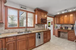 544 W 8th St, Plainfield City, NJ 07060 - Photo 10