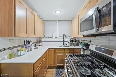 328 John St #1, Elizabeth, NJ 07202 - Photo 6