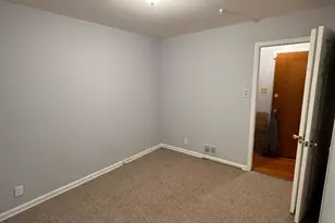233 Shephard Ave, Newark, NJ 07112 - Photo 8