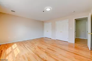 15-21 Oraton St, Newark, NJ 07104 - Photo 32