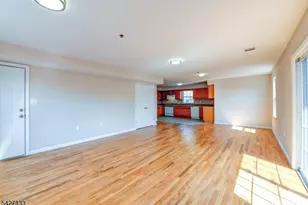 15-21 Oraton St, Newark, NJ 07104 - Photo 18