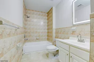 15-21 Oraton St, Newark, NJ 07104 - Photo 12