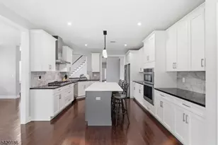 11 Bluffs Ct, Hamburg, NJ 07419 - Photo 24