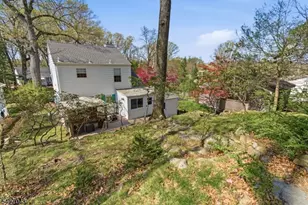 32 Hibernia Rd, Rockaway Township, NJ 07866 - Photo 24