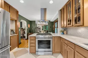 10 Passaic Ave, Roseland, NJ 07068 - Photo 22