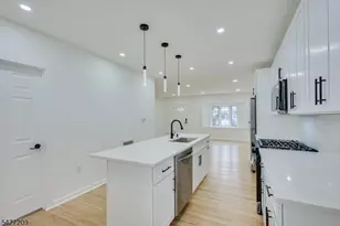 418 E 5th Ave, Roselle, NJ 07203 - Photo 12