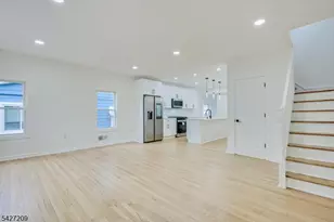 418 E 5th Ave, Roselle, NJ 07203 - Photo 4