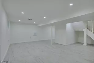 418 E 5th Ave, Roselle, NJ 07203 - Photo 24