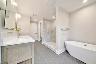 76 Elm St, Millburn Twp., NJ 07041 - Photo 22