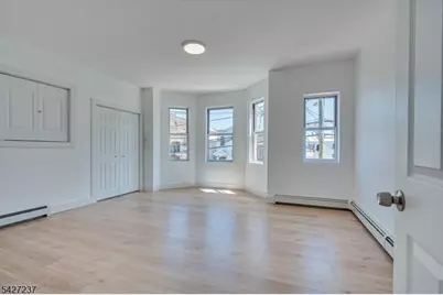 520 E Jersey St #2, Elizabeth, NJ 07206 - Photo 8