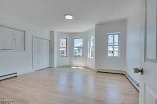 520 E Jersey St, Elizabeth, NJ 07206 - Photo 8