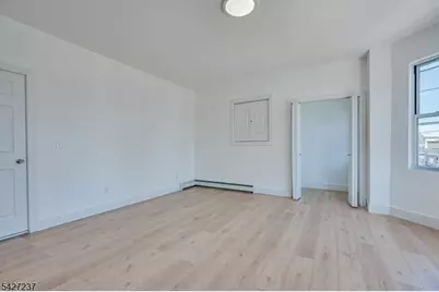 520 E Jersey St #2, Elizabeth, NJ 07206 - Photo 10