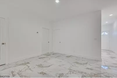 520 E Jersey St #1, Elizabeth, NJ 07206 - Photo 4