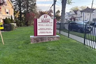 17 Elm Ave, Hackensack, NJ 07601 - Photo 4