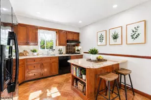 188 Kerrigan Blvd, Newark, NJ 07106 - Photo 12