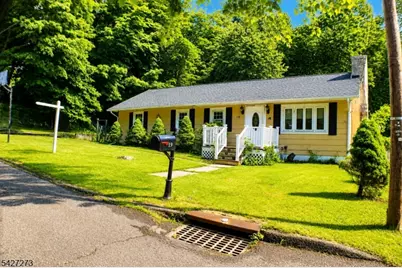 19 Pine Dr, Liberty Township, NJ 07823 - Photo 2