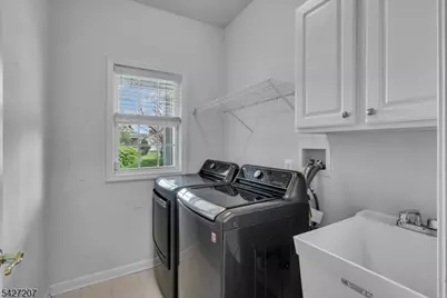 282 Longwood Ln, Franklin Township, NJ 08873 - Photo 10