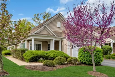 282 Longwood Ln, Franklin Township, NJ 08873 - Photo 2