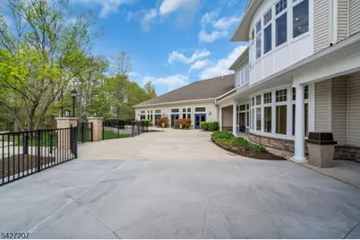 282 Longwood Ln, Franklin Township, NJ 08873 - Photo 34