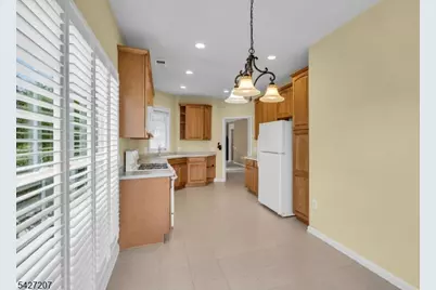 282 Longwood Ln, Franklin Township, NJ 08873 - Photo 8