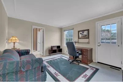 39 Squire Hill Rd, Washington Township, NJ 07853 - Photo 28