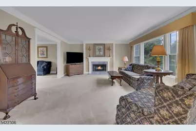 39 Squire Hill Rd, Washington Township, NJ 07853 - Photo 10