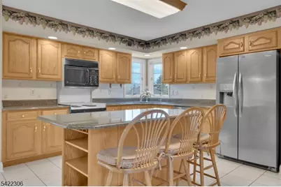 39 Squire Hill Rd, Washington Township, NJ 07853 - Photo 14