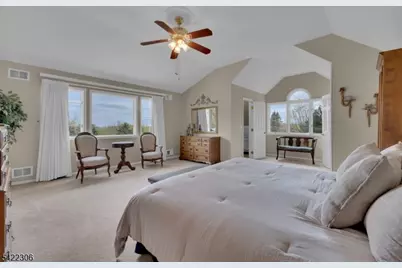 39 Squire Hill Rd, Washington Township, NJ 07853 - Photo 22