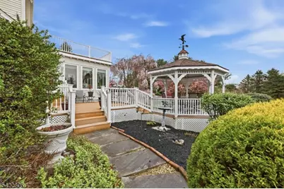 39 Squire Hill Rd, Washington Township, NJ 07853 - Photo 40
