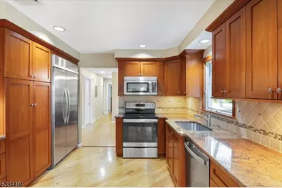 15 Upper High Crest Dr, West Milford, NJ 07480 - Photo 10