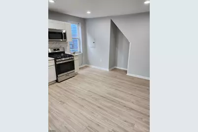 62 3rd St, Elizabeth, NJ 07206 - Photo 2