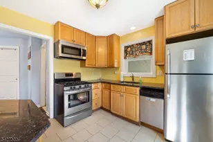 9 Leopold Terrace, Clifton, NJ 07011 - Photo 6