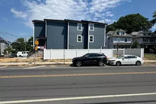301 Chilton St, Elizabeth, NJ 07208 - Photo 2