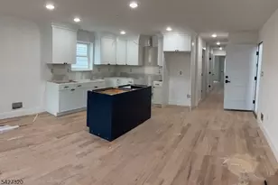 301 Chilton St, Elizabeth, NJ 07208 - Photo 4