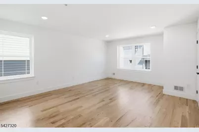 301 Chilton St, Elizabeth, NJ 07208 - Photo 24
