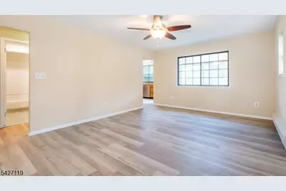 1006 Bryan Ct, Mine Hill Twp., NJ 07803 - Photo 10