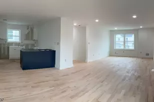 307 Chilton St, Elizabeth, NJ 07208 - Photo 4