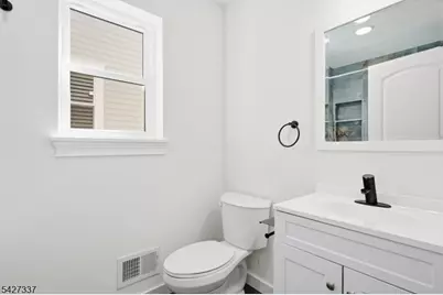 307 Chilton St, Elizabeth, NJ 07208 - Photo 22