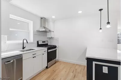 307 Chilton St, Elizabeth, NJ 07208 - Photo 16