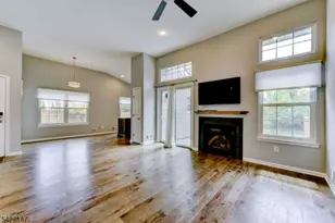 208 Reed Ln, Bedminster Township, NJ 07921 - Photo 10