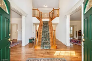 32 Independence Dr, Bernards Township, NJ 07920 - Photo 2