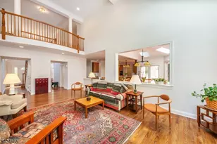 32 Independence Dr, Bernards Township, NJ 07920 - Photo 4
