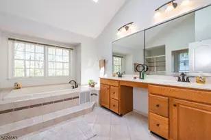 32 Independence Dr, Bernards Township, NJ 07920 - Photo 20