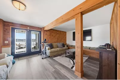 105 Maxim Dr, Hopatcong, NJ 07843 - Photo 26